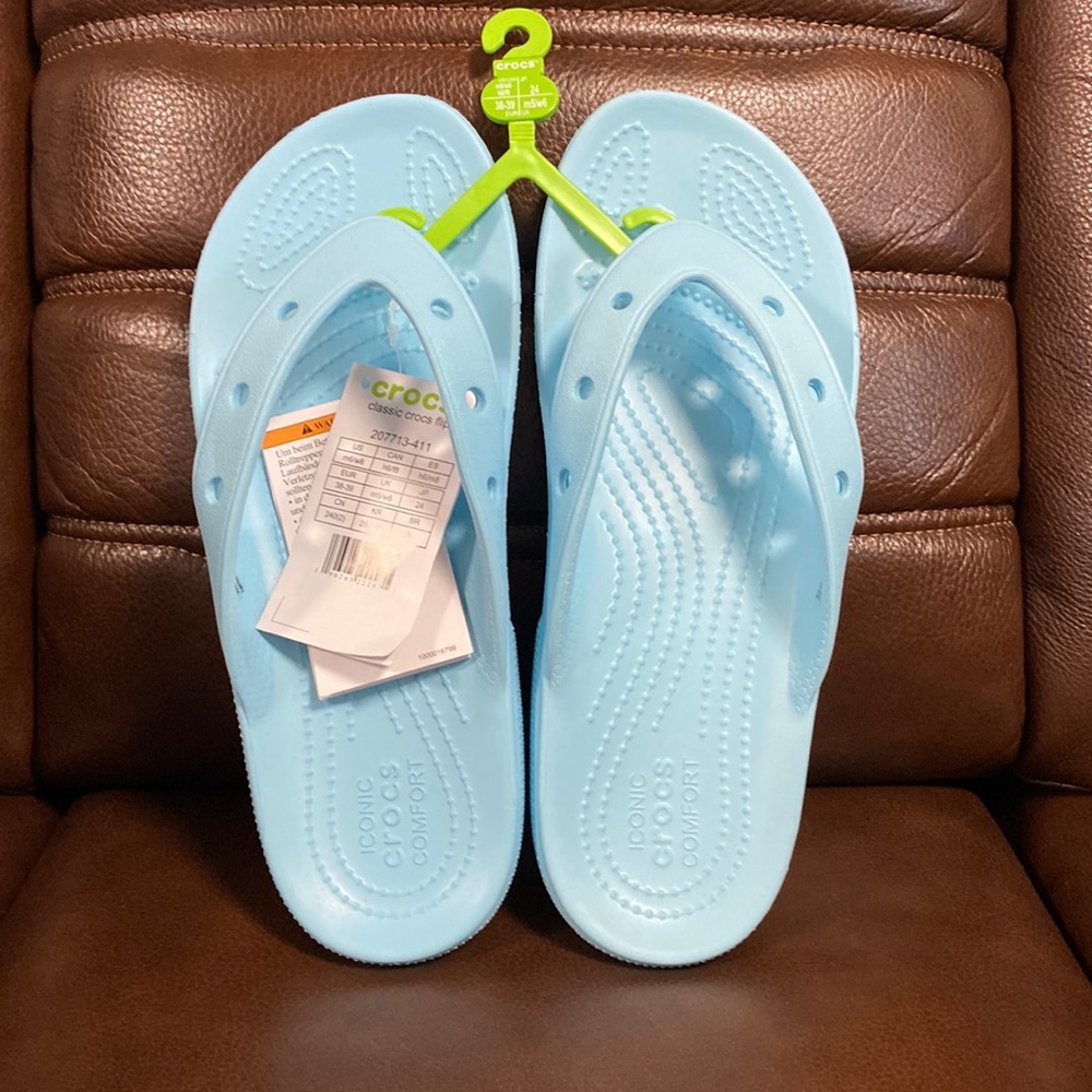 Crocs Classic Women's Flip Flop Sandals
